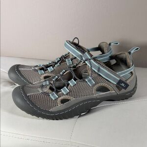 JBU Women's Tan and Blue Mesh Sandals